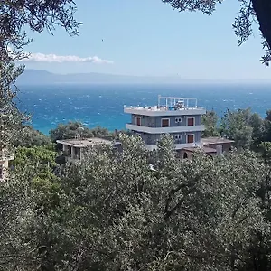 Hotel Adrian Agustin 