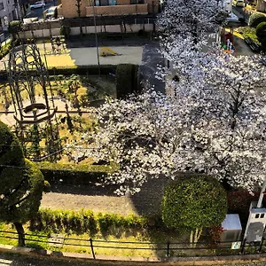 媛楽園 松山中心地及び道後温泉に近い家族やグループ旅行の多人数が泊まれる快適な宿 松山市